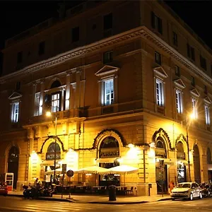 3* Affittacamere The House